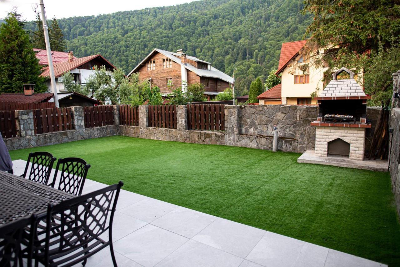 Holiday Home In Sinaia Luaran gambar