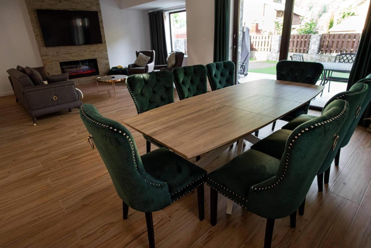 Holiday Home In Sinaia Luaran gambar